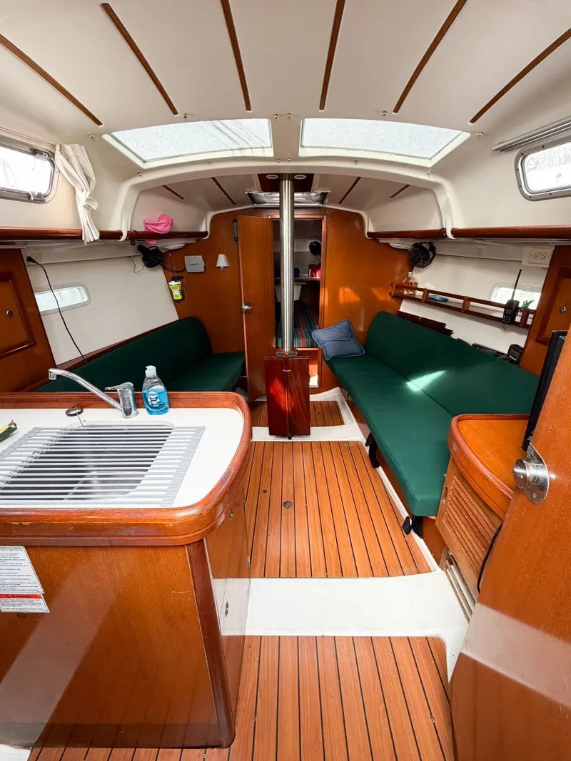 Slide: The Image of Beneteau 323 2007 - 3