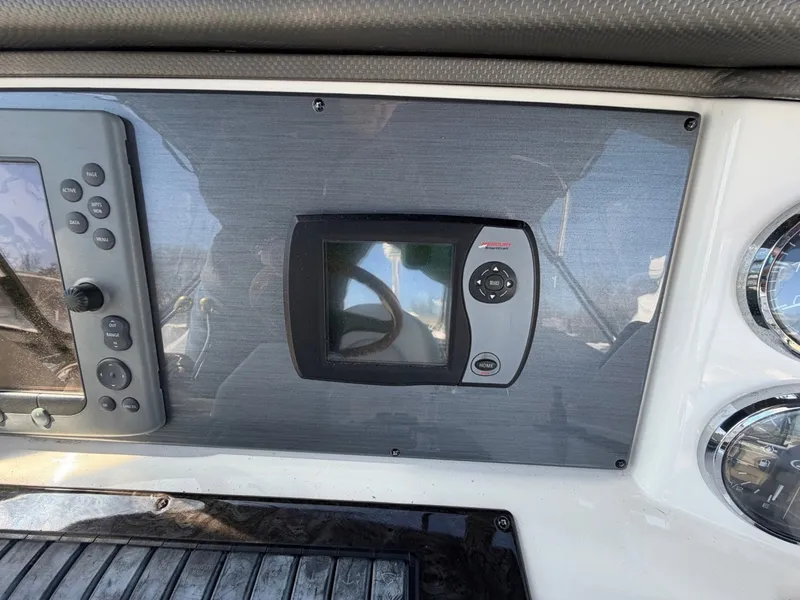 Slide: The Image of Sea Ray Sedan Bridge 2007 - 18