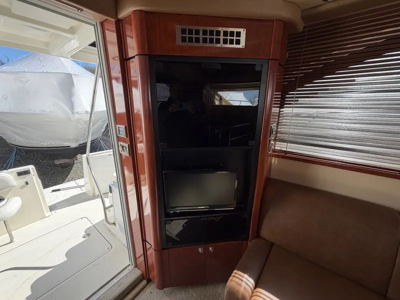 Slide: The Image of Sea Ray Sedan Bridge 2007 - 23