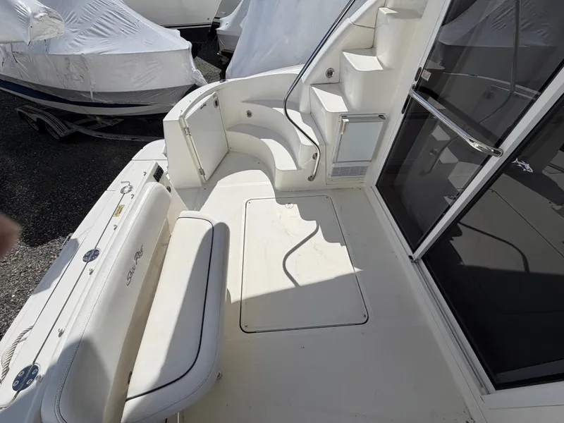 Slide: The Image of Sea Ray Sedan Bridge 2007 - 7