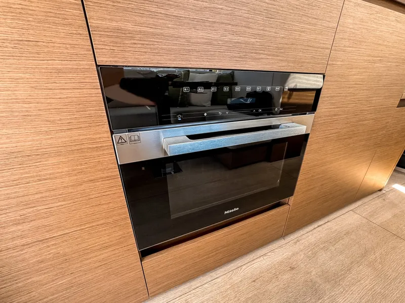 Slide: The Image of Wellcraft 44 Explorer 2026 - 16