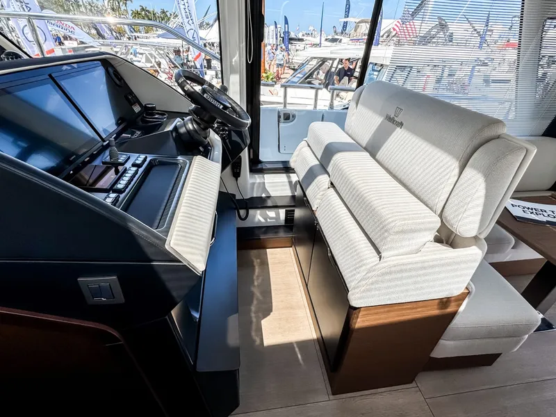 Slide: The Image of Wellcraft 44 Explorer 2026 - 22