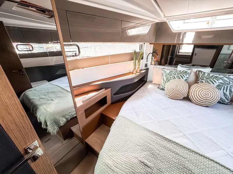 Slide: The Image of Wellcraft 44 Explorer 2026 - 41