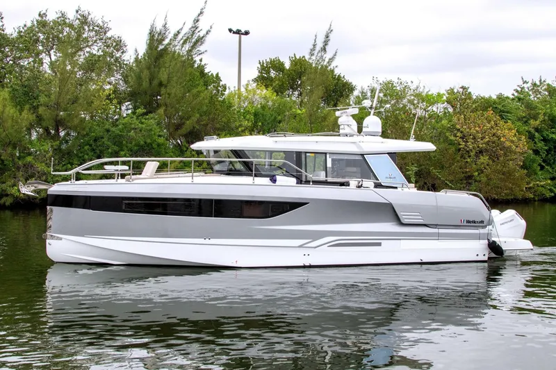 Slide: The Image of Wellcraft 44 Explorer 2026 - 49