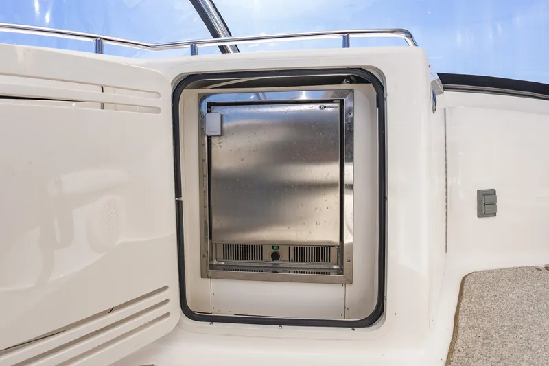 Slide: The Image of Sea Ray 58 Sedan Bridge 2007 - 24