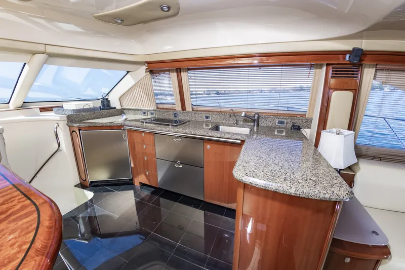 Slide: The Image of Sea Ray 58 Sedan Bridge 2007 - 28