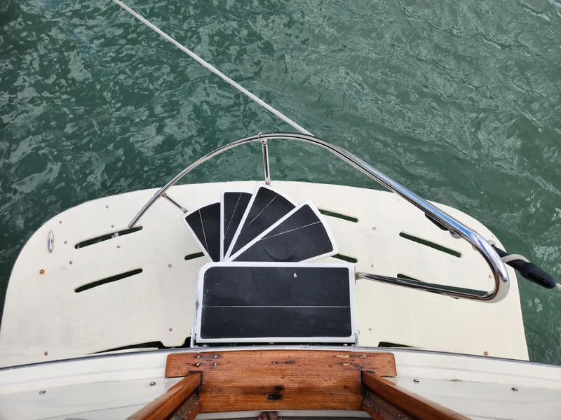 Slide: The Image of Hatteras 53 Motor Yacht 1978 - 13