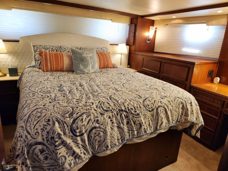 Slide: The Image of Hatteras 53 Motor Yacht 1978 - 41