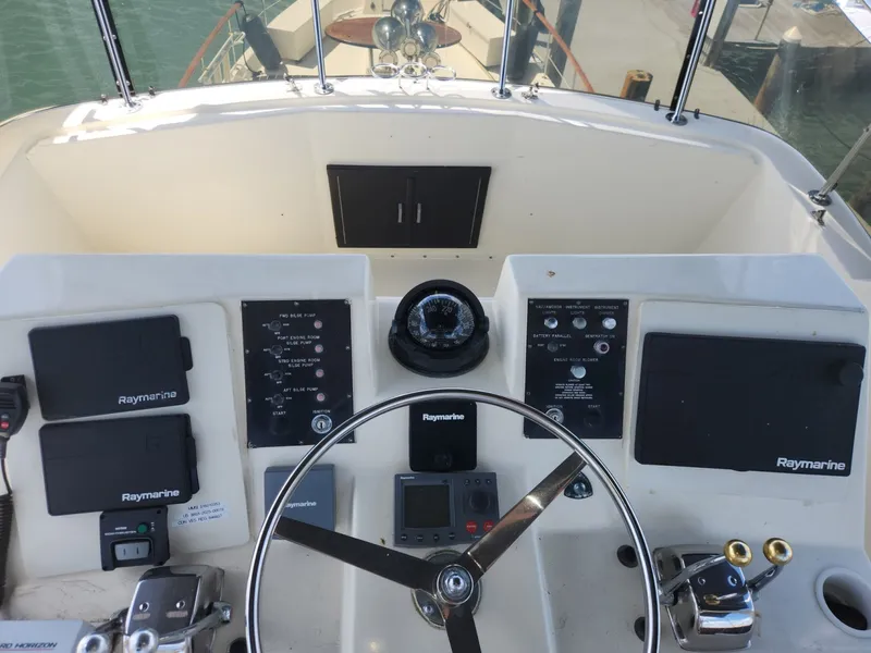 Slide: The Image of Hatteras 53 Motor Yacht 1978 - 62