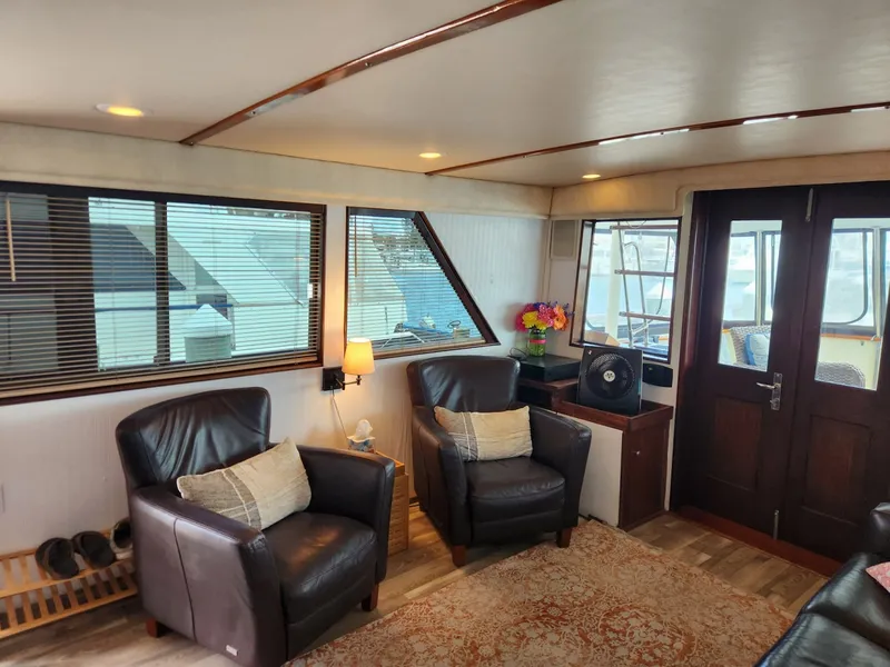 Slide: The Image of Hatteras 53 Motor Yacht 1978 - 7