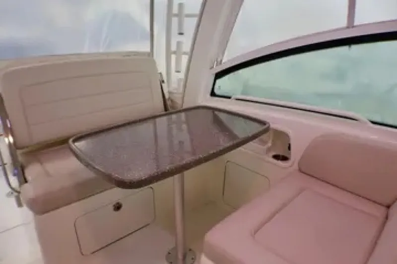 Slide: The Image of Boston Whaler Conquest 2020 - 8