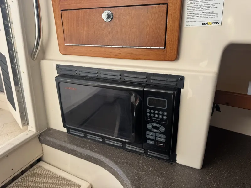 Slide: The Image of Grady-White 305 Express 2007 - 21