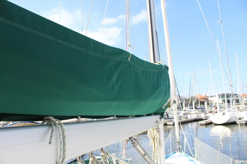 Slide: The Image of Beneteau 323 2007 - 10