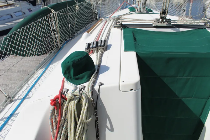 Slide: The Image of Beneteau 323 2007 - 13