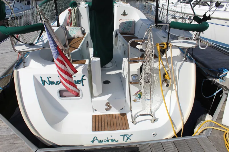Slide: The Image of Beneteau 323 2007 - 14
