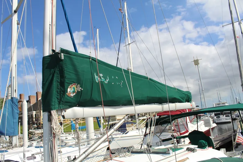 Slide: The Image of Beneteau 323 2007 - 16