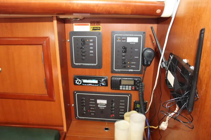 Slide: The Image of Beneteau 323 2007 - 24