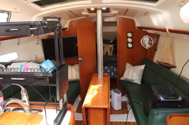 Slide: The Image of Beneteau 323 2007 - 25