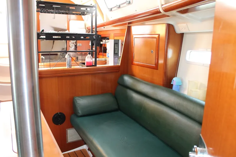 Slide: The Image of Beneteau 323 2007 - 26