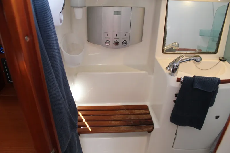 Slide: The Image of Beneteau 323 2007 - 36