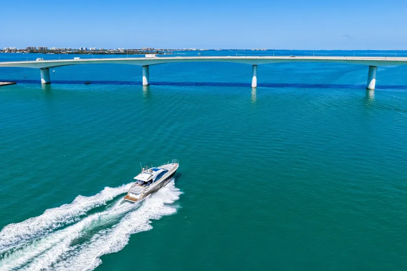 Slide: The Image of Azimut S6 2020 - 31