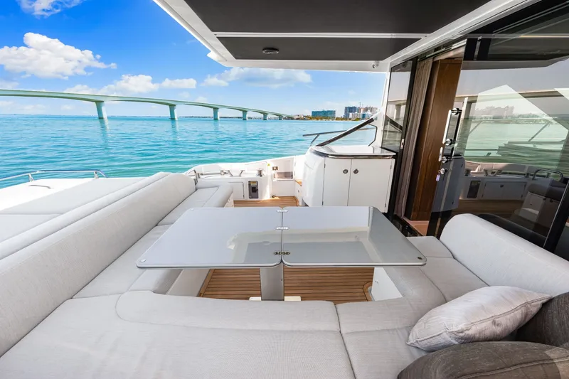 Slide: The Image of Azimut S6 2020 - 62