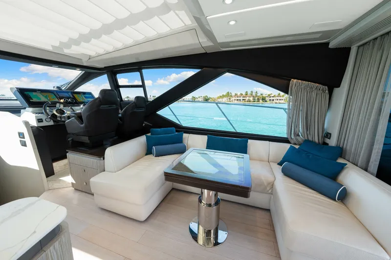 Slide: The Image of Azimut S6 2020 - 86