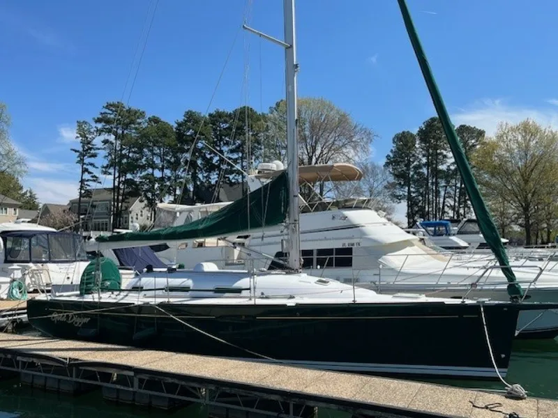 The Image of Beneteau First 36.7 2005 - 0