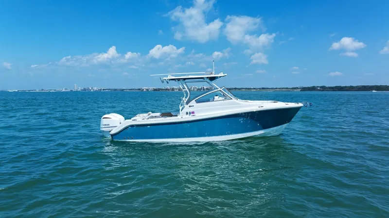 Slide: The Image of Edgewater 280CX 2018 - 13