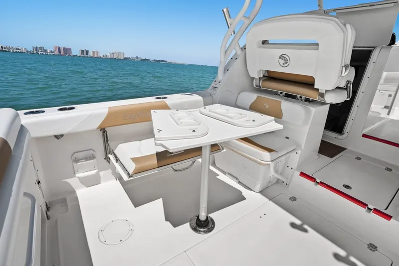 Slide: The Image of Edgewater 280CX 2018 - 49