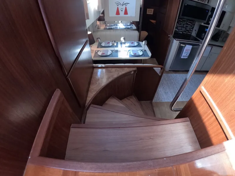 Slide: The Image of Hatteras Motor Yacht 1987 - 10