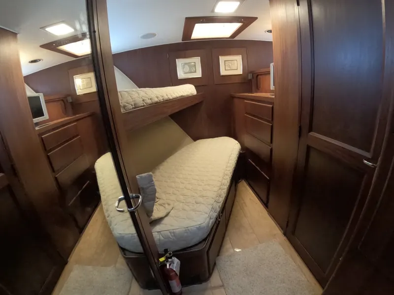 Slide: The Image of Hatteras Motor Yacht 1987 - 14