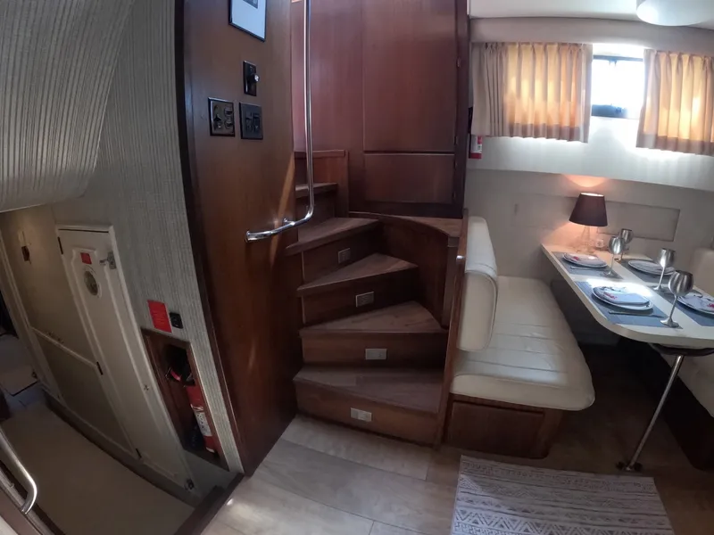 Slide: The Image of Hatteras Motor Yacht 1987 - 18