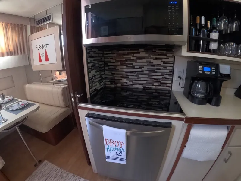 Slide: The Image of Hatteras Motor Yacht 1987 - 32