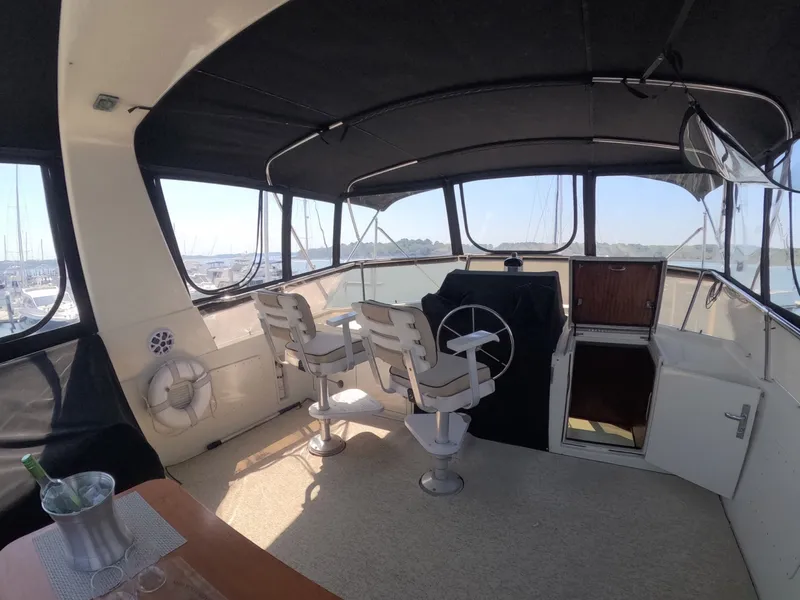 Slide: The Image of Hatteras Motor Yacht 1987 - 57