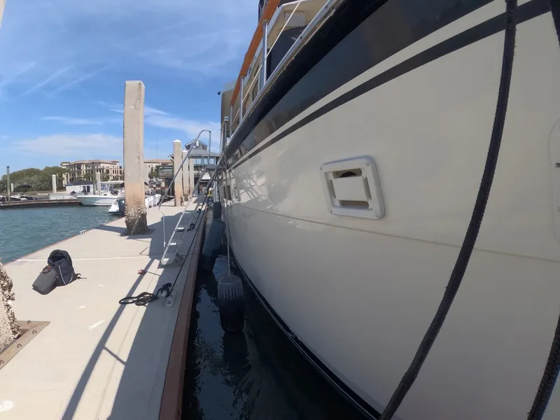 Slide: The Image of Hatteras Motor Yacht 1987 - 63