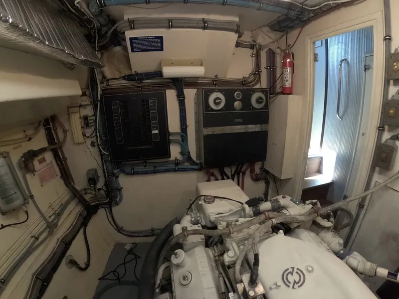 Slide: The Image of Hatteras Motor Yacht 1987 - 93