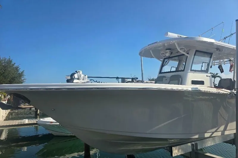 Slide: The Image of Sea Pro 322 Offshore 2024 - 3