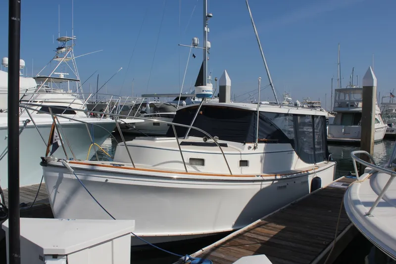 Slide: The Image of Cape Dory 28 FISHERMAN HARDTOP 1988 - 3