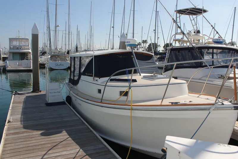 Slide: The Image of Cape Dory 28 FISHERMAN HARDTOP 1988 - 4