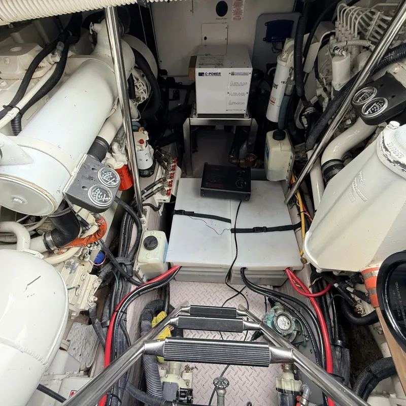 Slide: The Image of Sea Ray 450 Express Bridge 2003 - 14