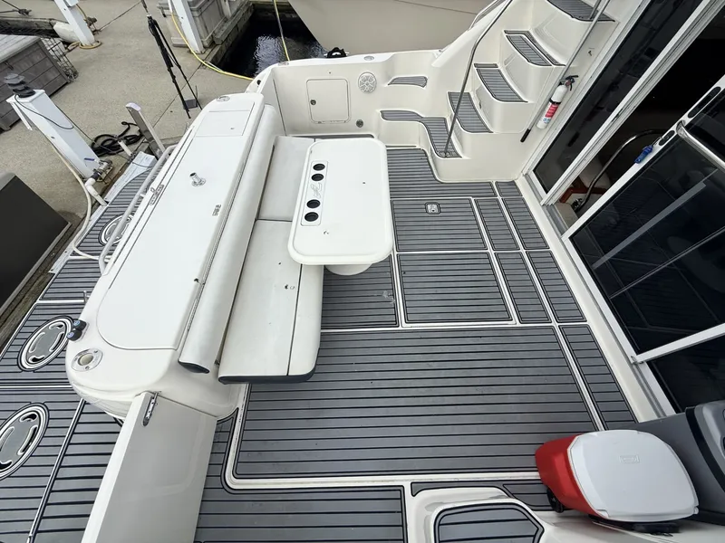Slide: The Image of Sea Ray 450 Express Bridge 2003 - 6