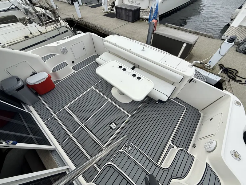 Slide: The Image of Sea Ray 450 Express Bridge 2003 - 7
