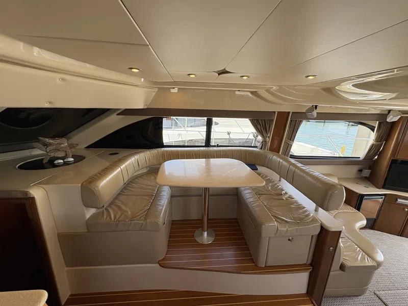 Slide: The Image of Meridian 411 Sedan 2005 - 27