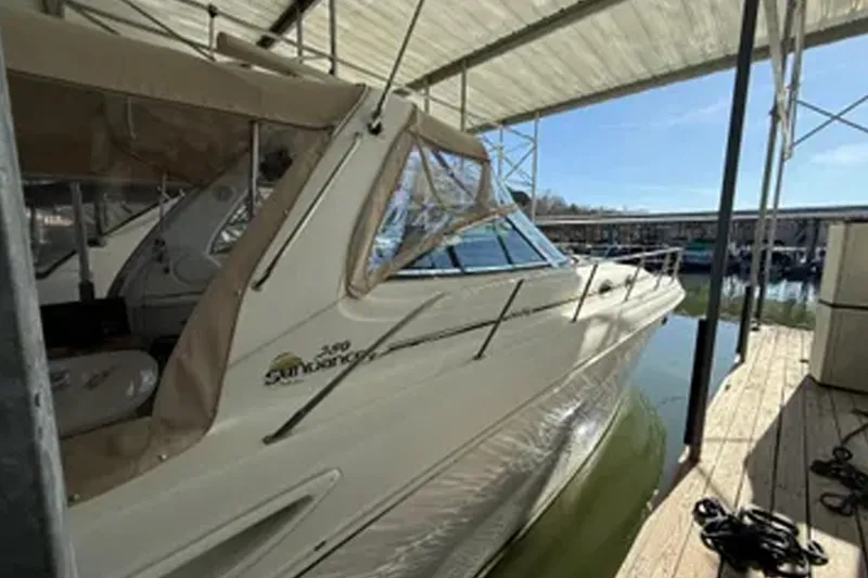 Slide: The Image of Sea Ray Sundancer 2001 - 5