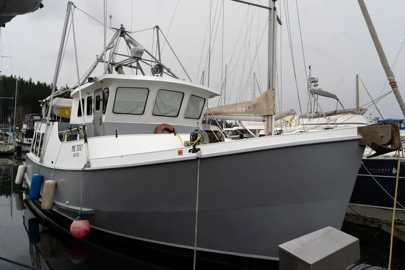 Slide: The Image of Custom Steel Trawler 43 1997 - 4