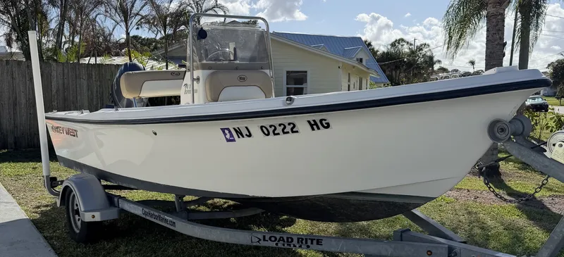 The Image of Key West 1720 Sportsman 2014 - 0