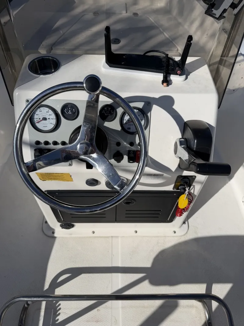 Slide: The Image of Key West 1720 Sportsman 2014 - 3