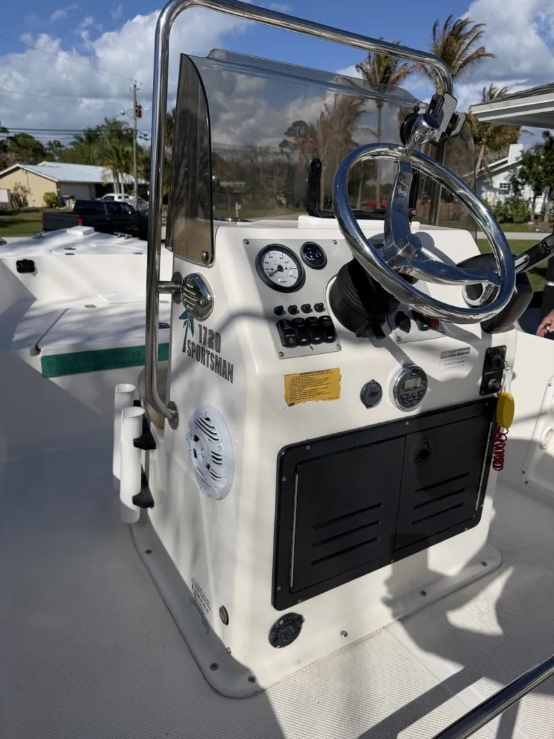 Slide: The Image of Key West 1720 Sportsman 2014 - 5