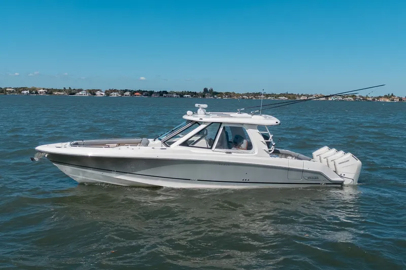 The Image of Boston Whaler 380 Realm 2024 - 0